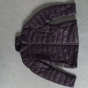 Women's GAP, Meduim, Black Puffer Jacket.